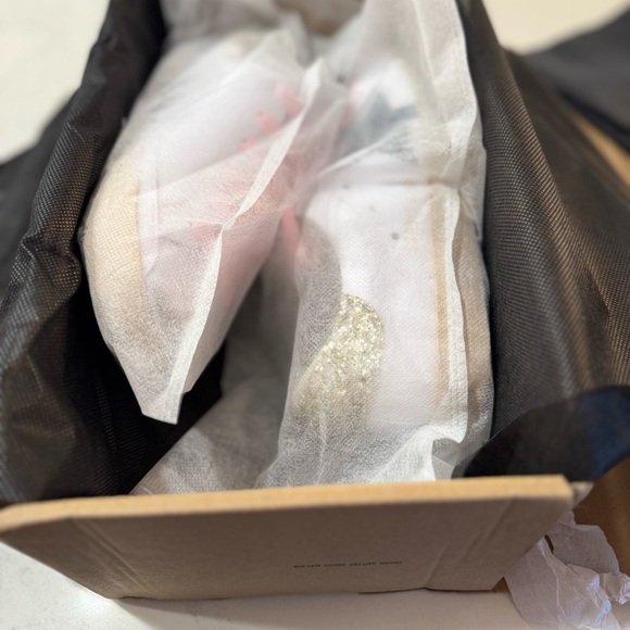 Faux Golden Goose practically brand new ￼ - Picture 15 of 16